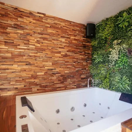 Marrackech, Sauna, Jaccuzi , Piscine, Velo, Ardeche